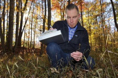 Jacob Barney receives grant to study invasive Johnsongrass